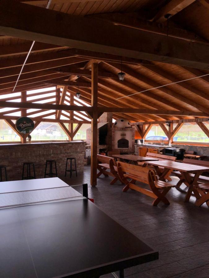 Tisza Panzió és Apartman Tiszaujvaros Exterior foto