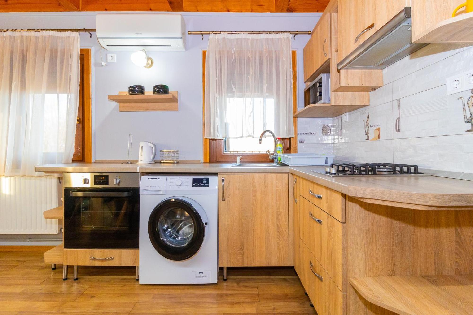 Tisza Panzió és Apartman Tiszaujvaros Exterior foto
